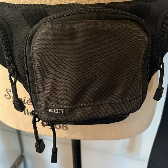 5.11 SELECT CARRY PISTOL POUCH - Picture 3 of 12